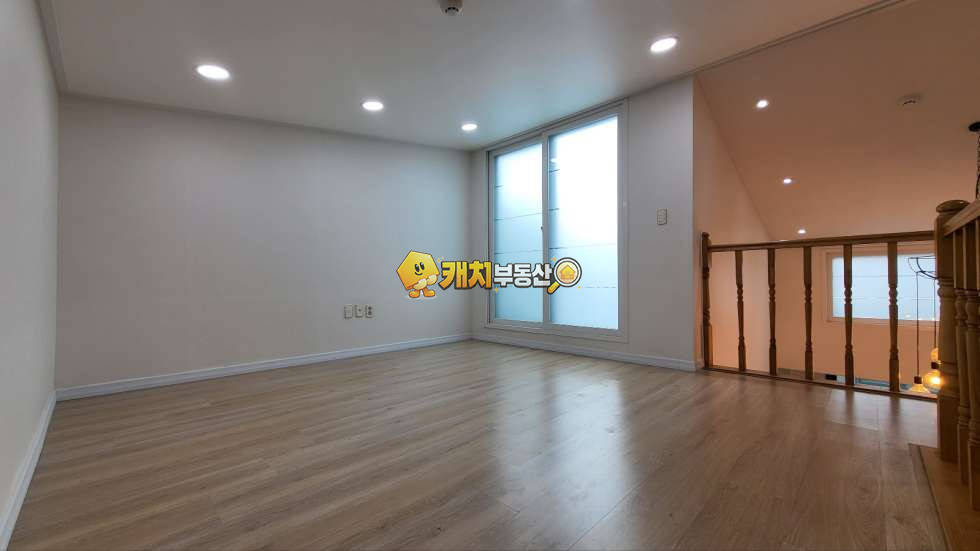 경기 포천시 소흘읍 송우리 캐치 l 준신축 l 25780 l 베르체 4층 l 오룸 복층테라스 매매 매물번호 31809 사진 9