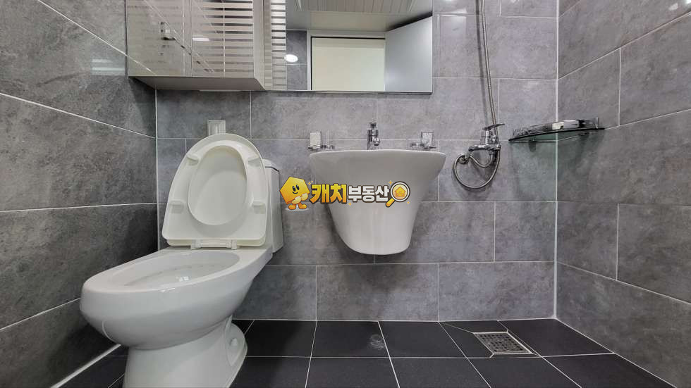 경기 포천시 소흘읍 송우리 캐치 l 준신축 l 25780 l 베르체 4층 l 오룸 복층테라스 매매 매물번호 31809 사진 22
