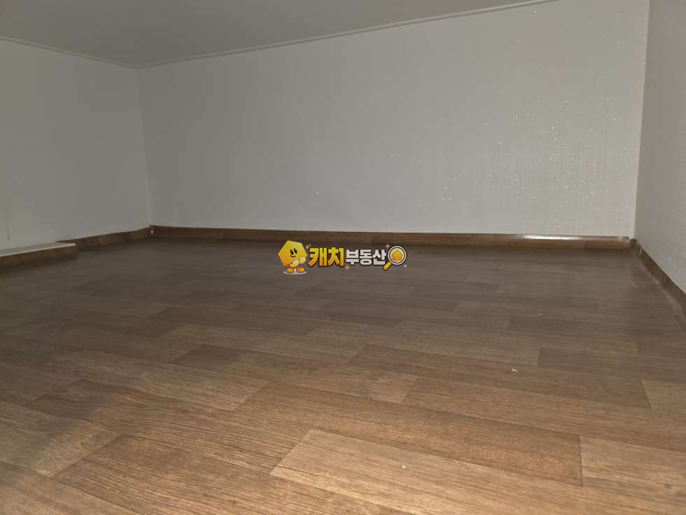 경기 안성시 죽산면 죽산리 캐치 l 구옥 l 36218 l 프로방스 3층 l 쓰리룸 복층테라스 매매 매물번호 31879 사진 11