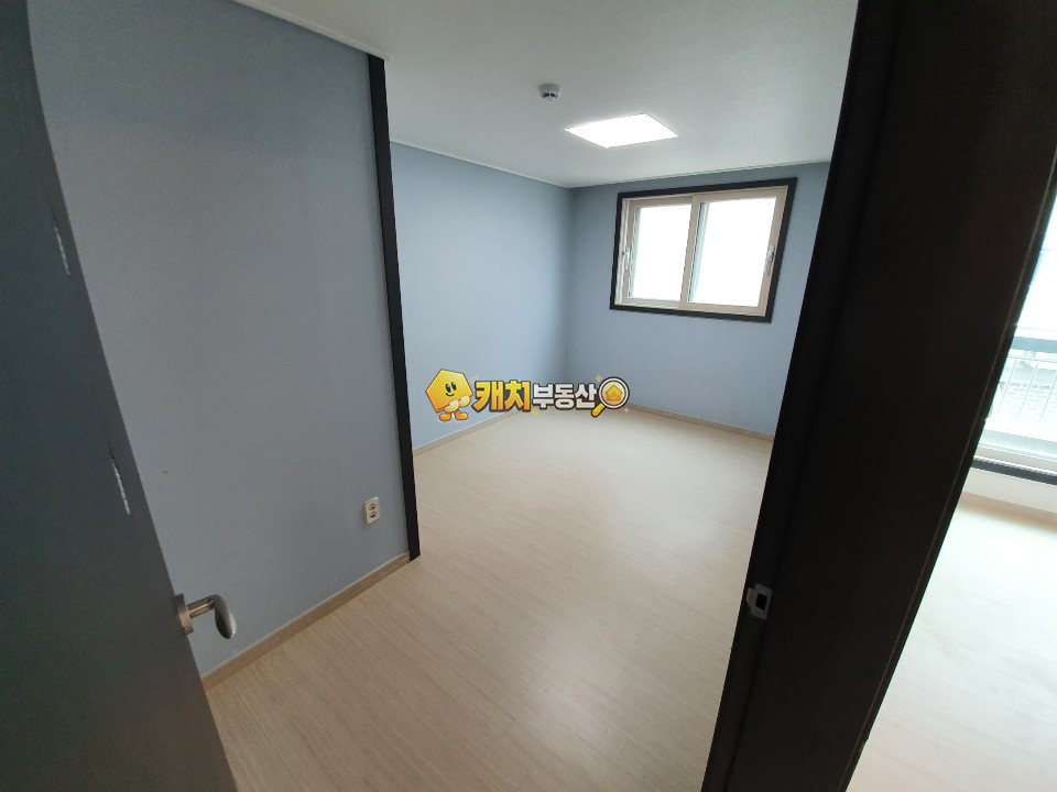 경기 고양일산동구 문봉동 캐치 l 구옥 l 31626 l 성동힐타운 l 쓰리룸 l 갭투자 매매 매물번호 31894 사진 5