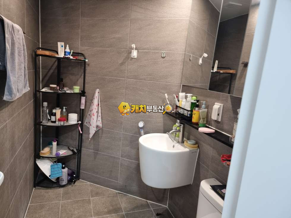 경기 부천원미구 심곡동 캐치 l 준신축 l 34245 l 골드캐슬아파트 7층 l 쓰리룸 매매 매물번호 31911 사진 8