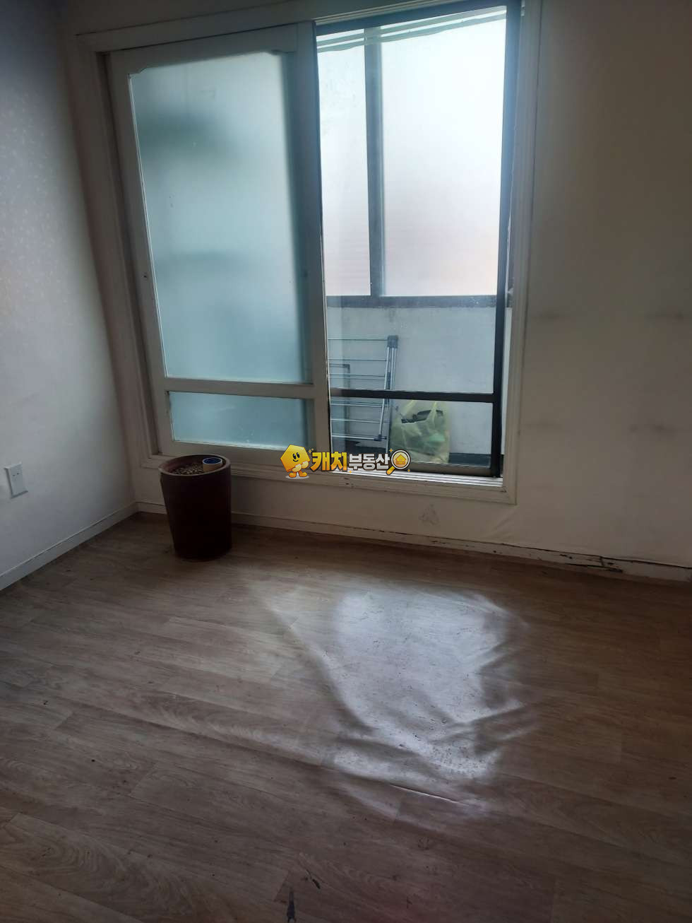 경기 남양주시 화도읍 묵현리 캐치 l 구옥 l 22101 l 우림빌라 4층 l 쓰리룸 매매 매물번호 31915 사진 5