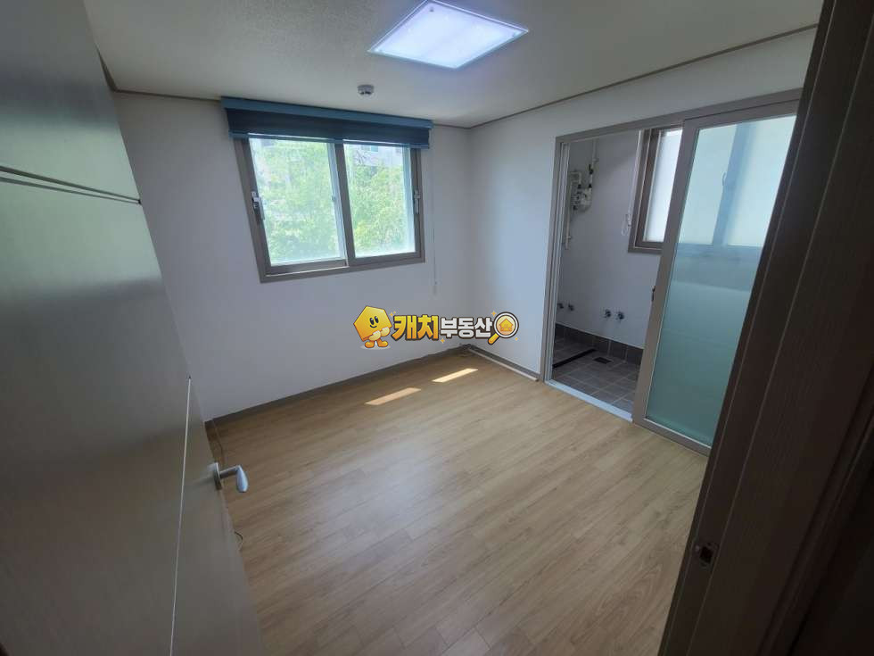 경기 파주시 금촌동 캐치 l 준신축 l 27090 l 명남더블레스 3층 l 쓰리룸 매매 매물번호 31924 사진 6