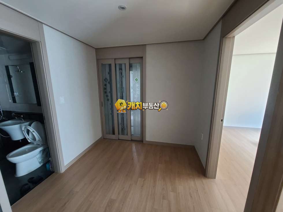 경기 파주시 금촌동 캐치 l 준신축 l 27090 l 명남더블레스 3층 l 쓰리룸 매매 매물번호 31924 사진 7