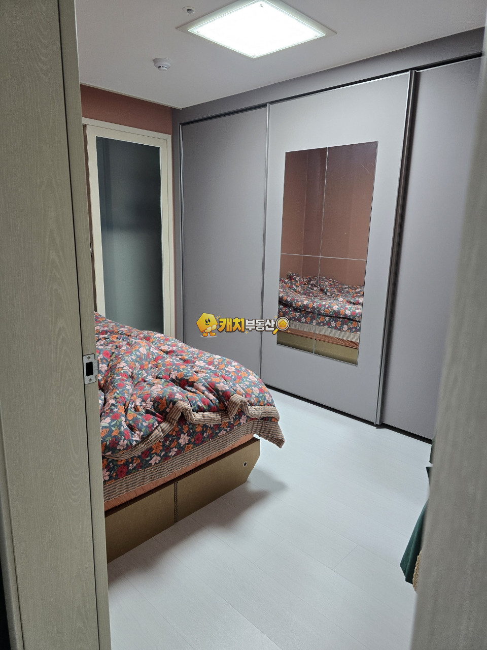 경기 안성시 공도읍 만정리 캐치 l 구옥 l 33108 l 엘리시아 l 쓰리룸 매매 매물번호 32004 사진 4