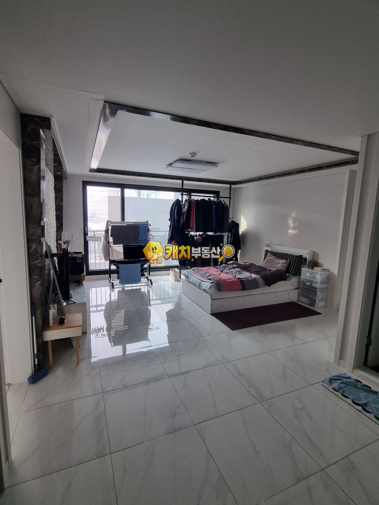 경기 고양덕양구 관산동 캐치 l 준신축 l 31210 l 한라파크빌 2층 l 쓰리룸 매매 매물번호 31744 사진 3