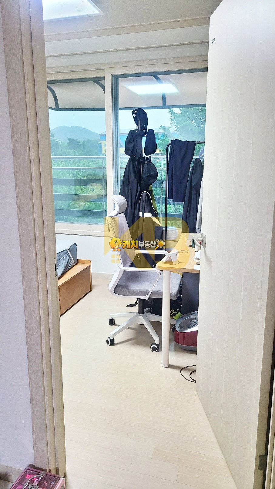 경기 남양주시 화도읍 마석우리 캐치 l 준신축 l 23590 l 지산타운힐 5층 l 쓰리룸 복층테라스 매매 매물번호 31777 사진 14
