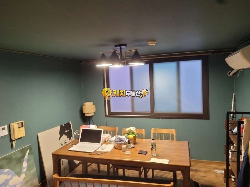 인천 연수구 동춘동 캐치 l 구옥 l 29709 l 파크빌 4층 l 쓰리룸 매매 매물번호 32042 사진 1