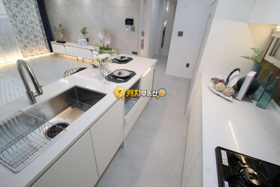 경기 부천소사구 괴안동 캐치 l 신축 l 18615 l 프리메로 l 가변형 4룸 l 아파트 분양 매물번호 32095 사진 3