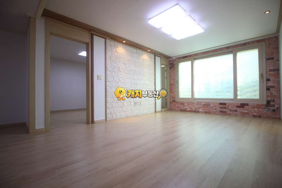 경기 김포시 통진읍 도사리 캐치 l 구옥 l 20376 l 현대파크 2층 l 쓰리룸 l 갭투자 매매 매물번호 32149 사진 3