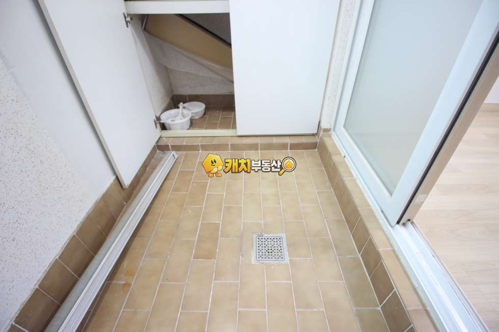 경기 김포시 통진읍 도사리 캐치 l 구옥 l 20376 l 현대파크 2층 l 쓰리룸 l 갭투자 매매 매물번호 32149 사진 12