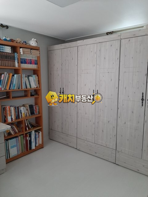 경기 의왕시 포일동 캐치 l 구옥 l 26680 l 이룸빌리지 l 쓰리룸 l 갭투자 매매 매물번호 32155 사진 1
