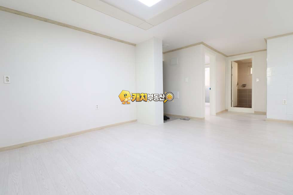 경기 안산상록구 일동 캐치 l 구옥 l 34233 l 에덴빌라 l 쓰리룸 l 리모델링 매매 매물번호 32176 사진 2