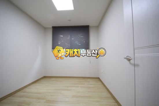 경기 안산상록구 부곡동 캐치 l 준신축 l 28891 l 롯데캐슬 3층 l 쓰리룸 매매 매물번호 31993 사진 5