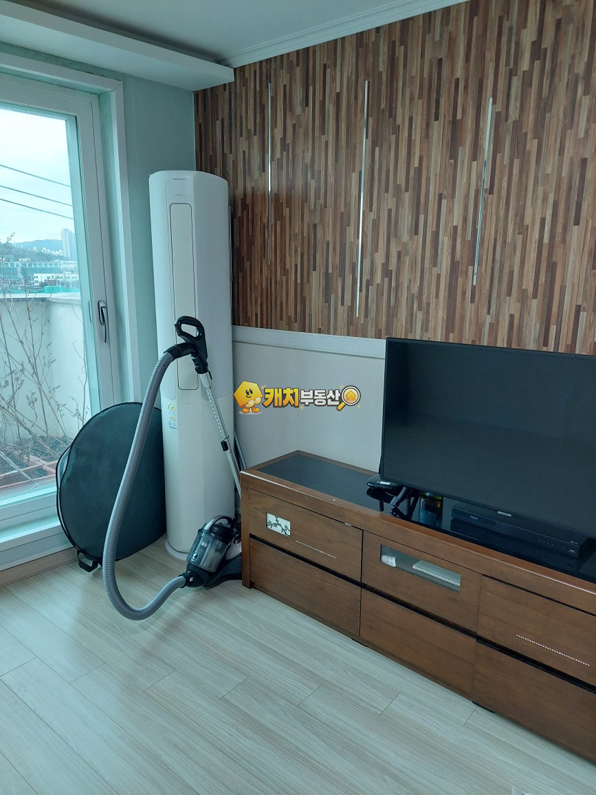 경기 수원권선구 서둔동 캐치 l 준신축 l 28858 l 빌리브 4층 l 쓰리룸 매매 매물번호 32209 사진 2