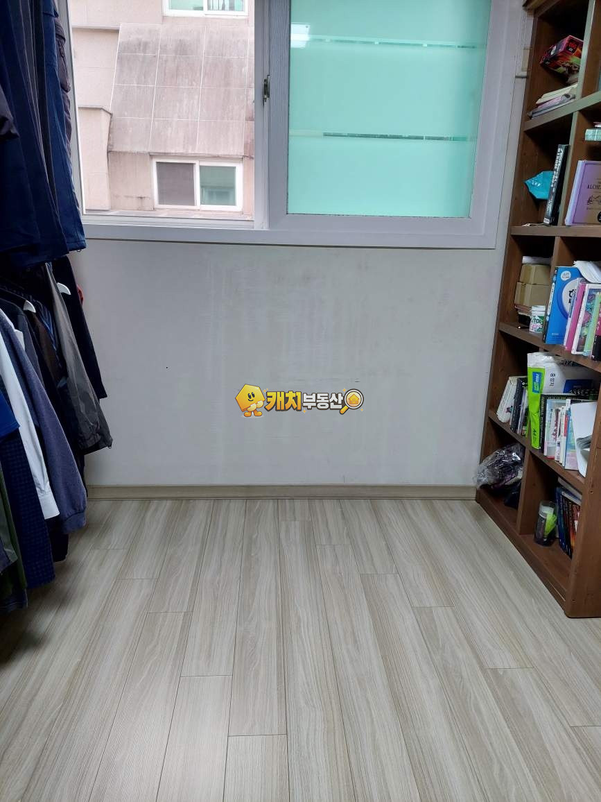경기 수원권선구 서둔동 캐치 l 준신축 l 28858 l 빌리브 4층 l 쓰리룸 매매 매물번호 32209 사진 7