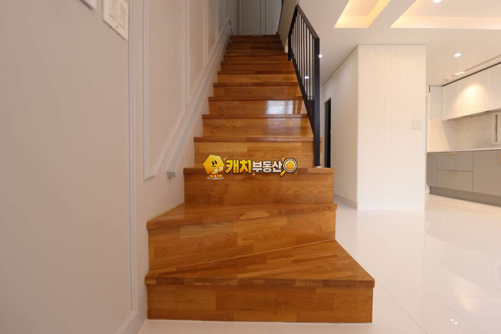 경기 용인처인구 모현읍 능원리 캐치 l 신축 l 18408 l 더향 l 쓰리룸 l 수직형 타운하우스 분양 매물번호 32242 사진 6