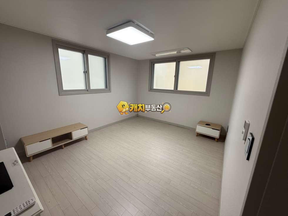 경기 파주시 야당동 캐치 l 구옥 l 27087 l 더힐타운 2층 l 쓰리룸 l 갭투자 매매 매물번호 32403 사진 7