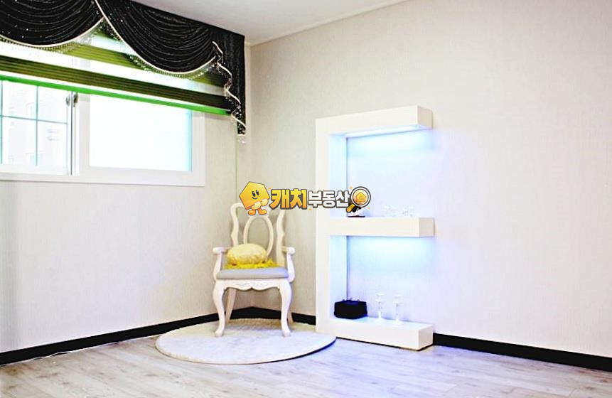 경기 고양일산동구 성석동 캐치 l 구옥 l 21241 l 거영블루힐 l 쓰리룸 매매 매물번호 32480 사진 4