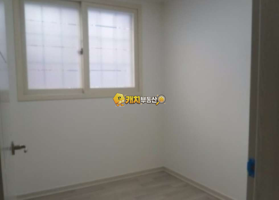 인천 서해구 검암동 캐치 l 구옥 l 27332 l 자연마을 5층 l 쓰리룸 매매 매물번호 32492 사진 1