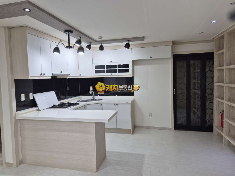 인천 서해구 심곡동 캐치 l 준신축 l 36276 l 숲예찬 2층 l 쓰리룸 매매 매물번호 32047 사진 5