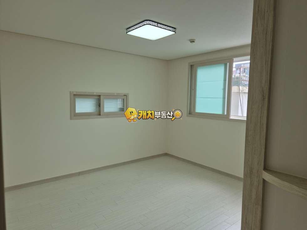 인천 서해구 심곡동 캐치 l 준신축 l 36276 l 숲예찬 2층 l 쓰리룸 매매 매물번호 32047 사진 7