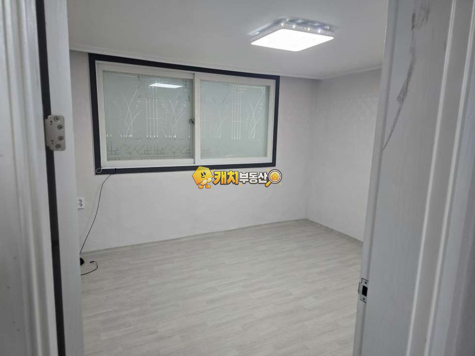 인천 서해구 석남동 캐치 l 구옥 l 30506 l 신성빌라 l 쓰리룸 매매 매물번호 32851 사진 9