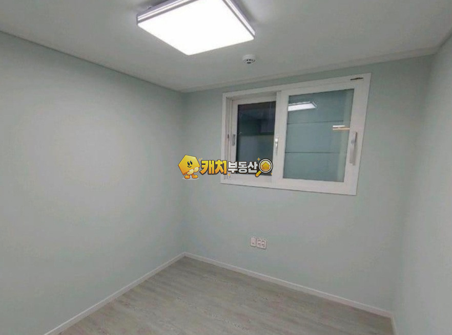 서울 금천구 독산동 캐치 l 준신축 l 30528 l 대신하우스 l 쓰리룸 매매 매물번호 32887 사진 3