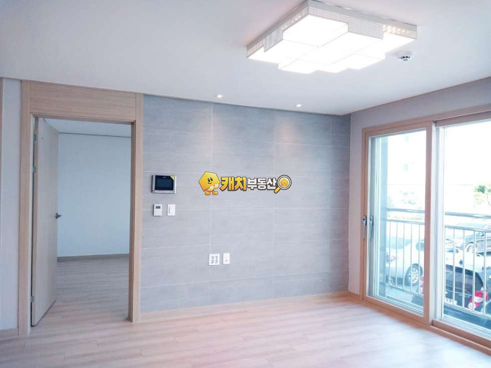 경기 이천시 부발읍 죽당리 캐치 l 준신축 l 32388 l 미라지움 l 쓰리룸 매매 매물번호 33005 사진 2