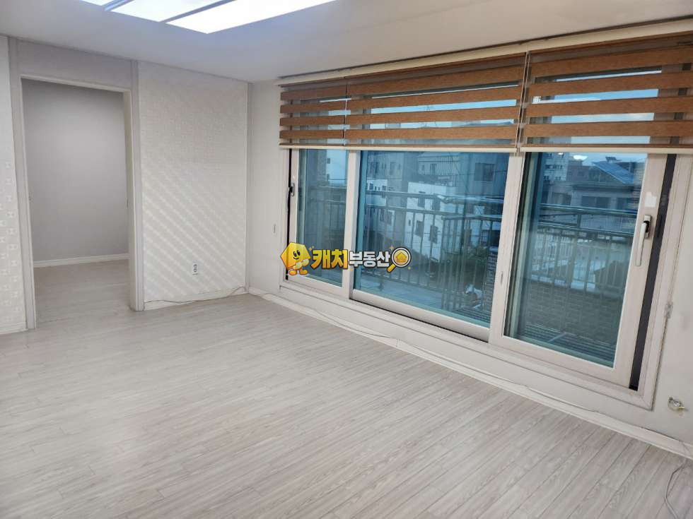 경기 평택시 팽성읍 객사리 캐치 l 구옥 l 32824 l 미래탑스빌 l 복층 테라스 매매 매물번호 33033 사진 3