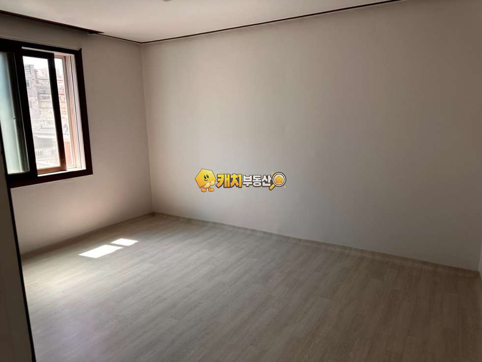 경기 수원팔달구 인계동 캐치 l 구옥 l 32225 l 산호하이츠 l 쓰리룸 매매 매물번호 33144 사진 6